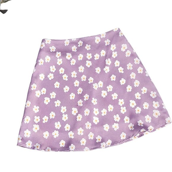 NEW SILKY RETRO FLORAL MINI SKIRT - Picture 3 of 8